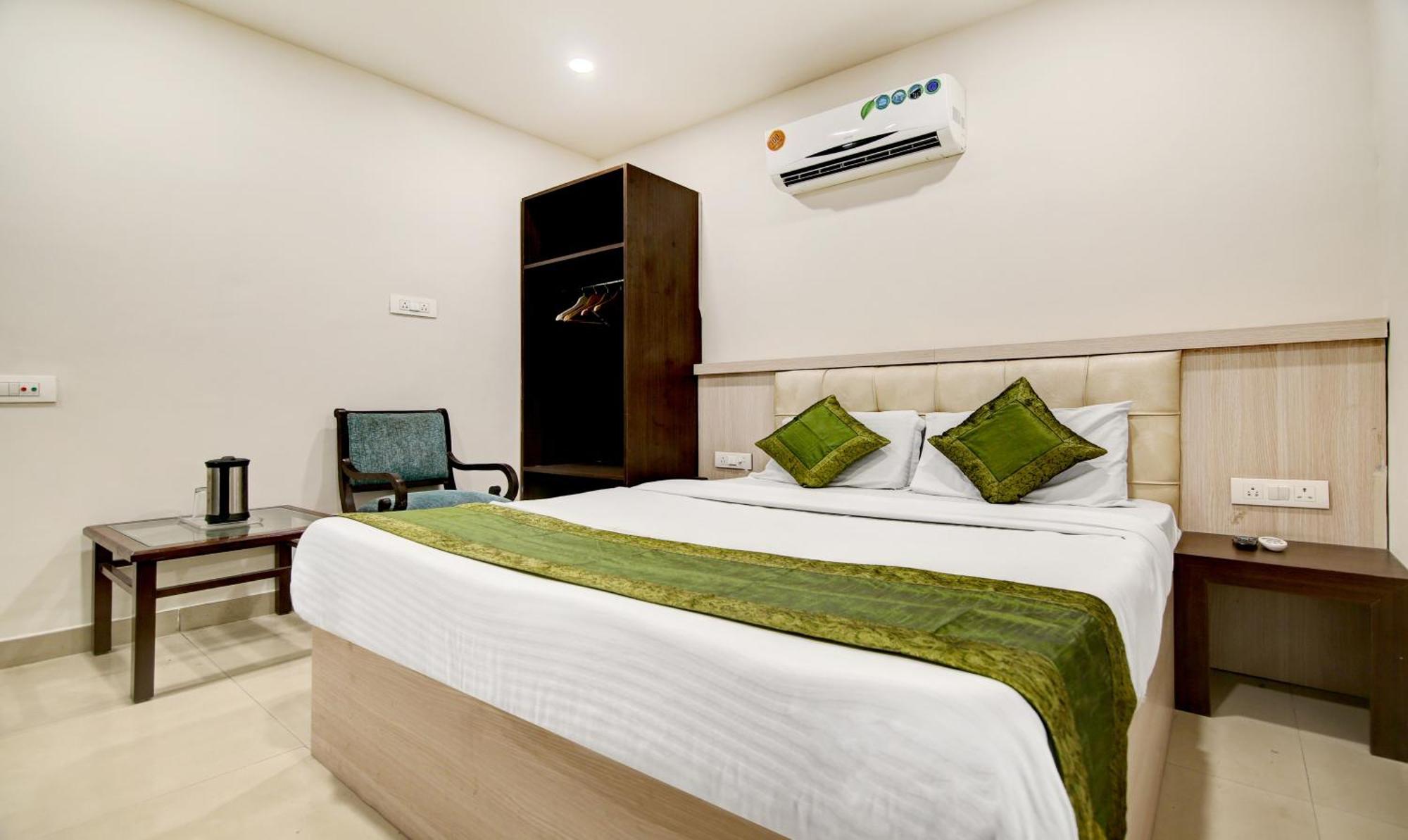 Itsy Hotels Solitaire Ambāla Exteriör bild